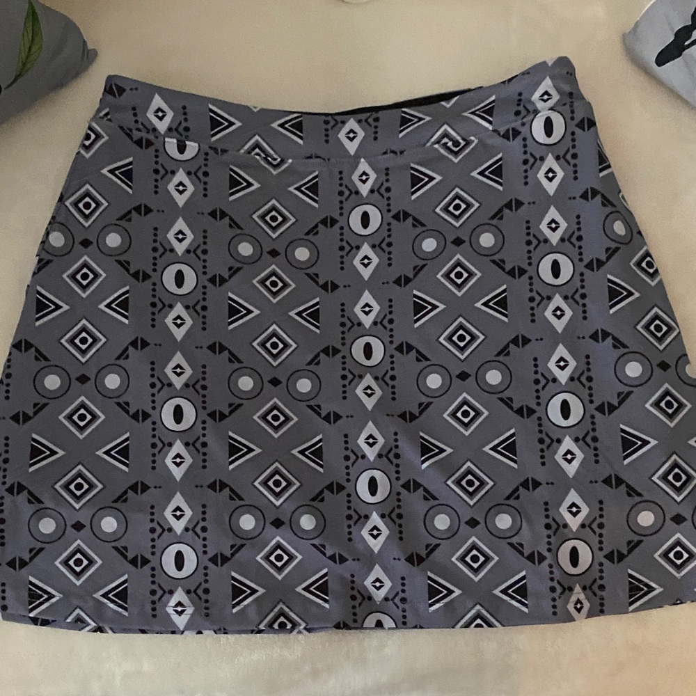 Geometric Patterned Gray Skirt